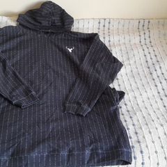 hoodie with interesting print size 2xl new
