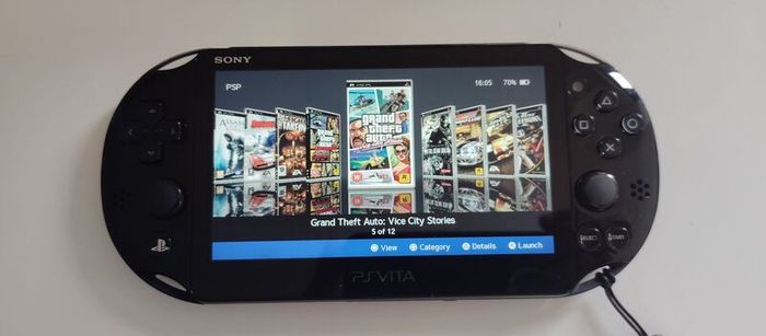 Ps Vita Slim Modded 128gb Henkaku almost Mint