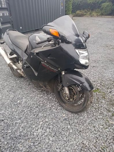 black bird1100 1998 vfr BREAKING ONLY