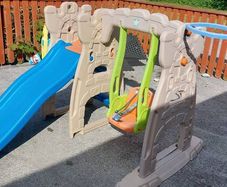 Toddler swing set