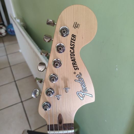 USA Fender Guitar , Stratocaster American Preformer Series
