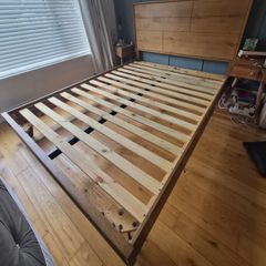 Hamilton King Bed