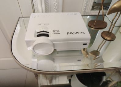 Xuanpad  projector