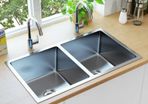 Handmade Kitchen Sink with Strainer Stainless Steel