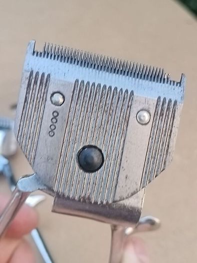 3 x Vintage Hand Hair Clippers