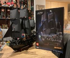 LEGO 10365 Captain Jack Sparrow's Pirate Ship