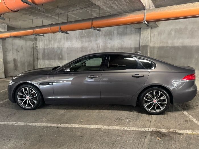 2016 Jaguar Xf