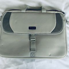 New Targus Laptop Bag