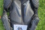 Fox Titan MTB &amp; Motocross body protection. Size Youth.