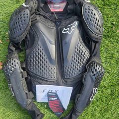 Fox Titan MTB & Motocross body protection. Size Youth.