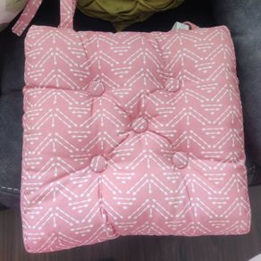 outdoor cushions x 6