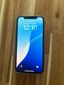 Apple iPhone XR 64GB (Unlocked)