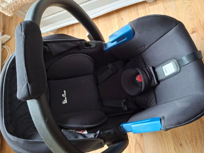 Silvercross baby car seat