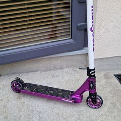 Mongoose scooter ( delivery )