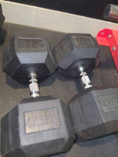 47.5 kg Rubber Hex Dumbells
