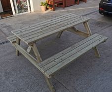 picnic bench