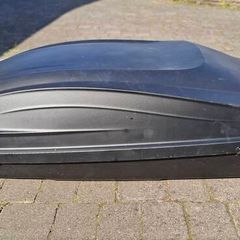 Roof box