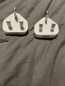 iPhone apple smartphone charger