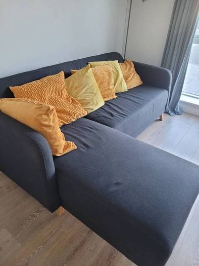 Small sofa with Chaise