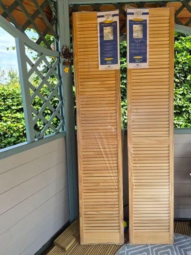 Louvred doors