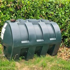 Oil tank