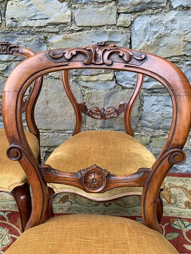 Set of 6 Victorian Walnut Balloon Back Dining Chairs.