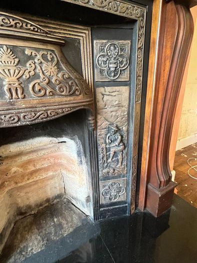 Free Mantelpiece