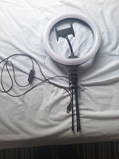 Ring light