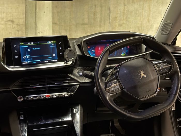 2021 Peugeot e-2008 50KWH