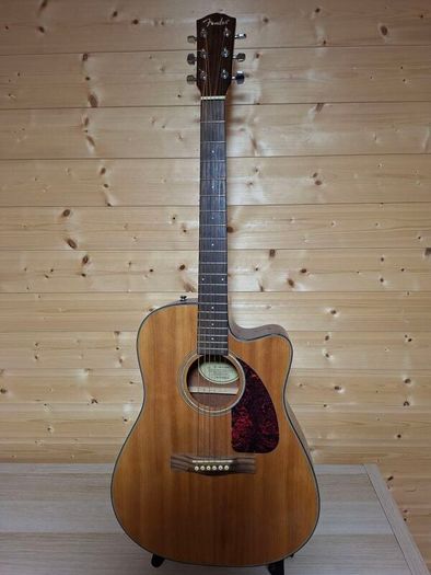 Fender CD-140SCE NAT Electro-Acoustic Guitar + Hard Case in Excellent Condition