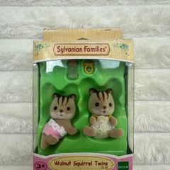 Sylvanian Families Walnut Squirrel Twins 3218 Damaged Box Please see pictures