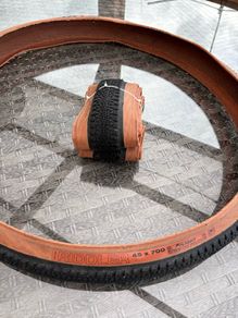 Cycling shoes  and tyres