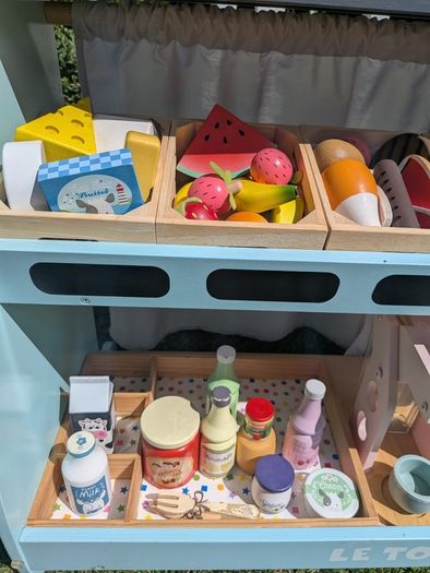 Le Toy Van Cafe