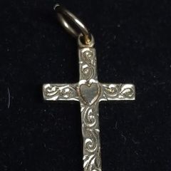 Vintage 9ct Gold Engraved Cross Pendant Sheffield Hallmarked 1.31g