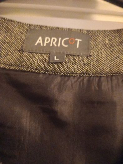 Dress Apricot