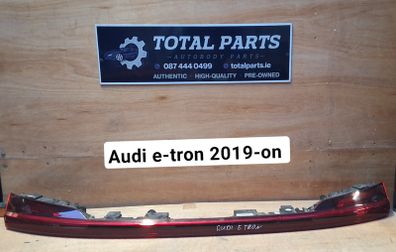 Audi e-tron 2019-on taillight