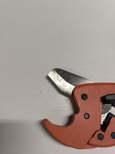 Qualpex/pipe cutter