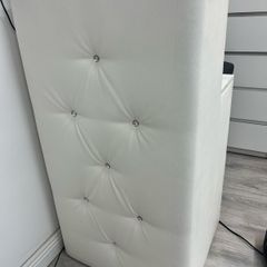 Salon Reception desk