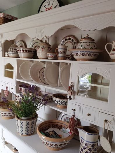 solid kitchen dresser delivery arranged