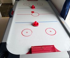 Air Hockey Table