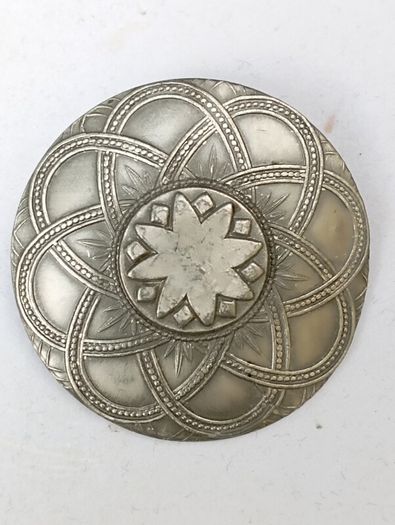 Vintage brooches