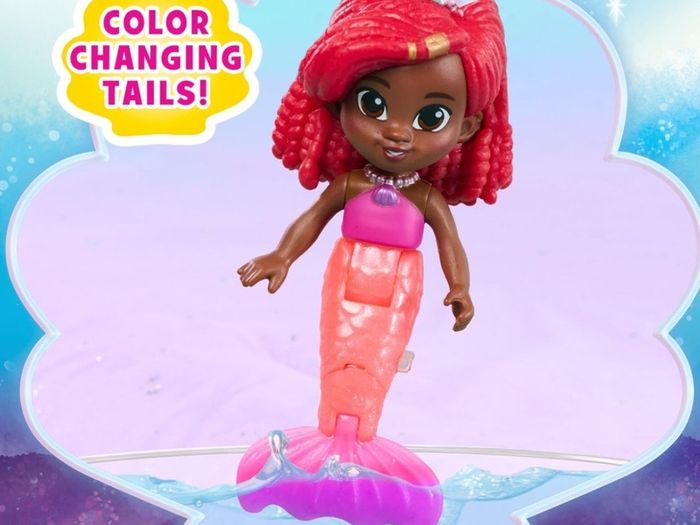 Disney Junior Ariel Royal Family Figure Set with Color Changing Tails