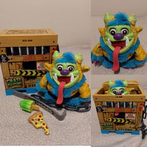 Crate Creatures Surprise interactive toy