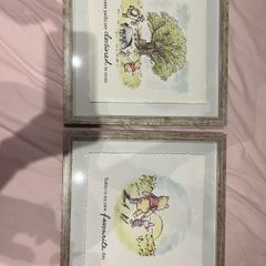 2x Winnie the Pooh pictures