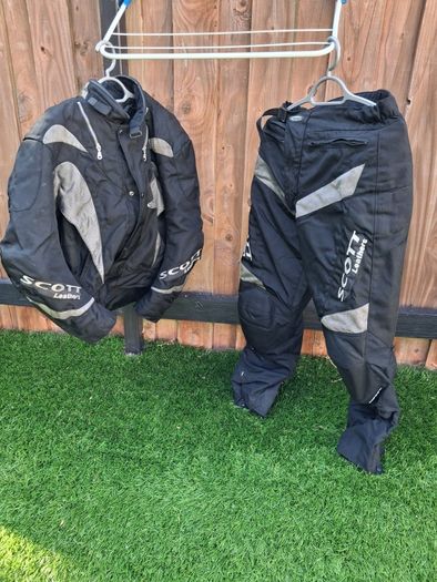 Motorbike trousers + jacket