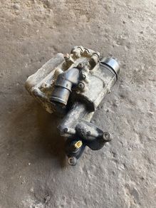 M9r 2.0 Trafic Oil Cooler Housing
