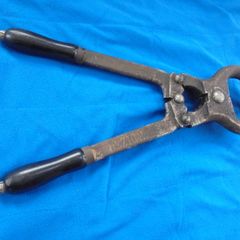 Burdizzo Castrator