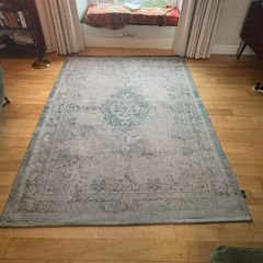 Fading World Jade Oyster Rug