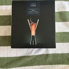 wine glasses - brand new