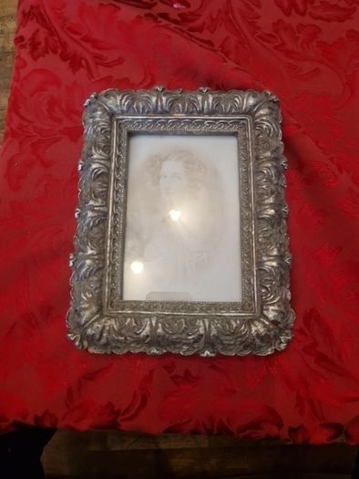 Antique style frame